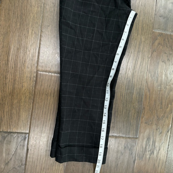 Guess Jeans Cropped Pants - Picture 6 of 9